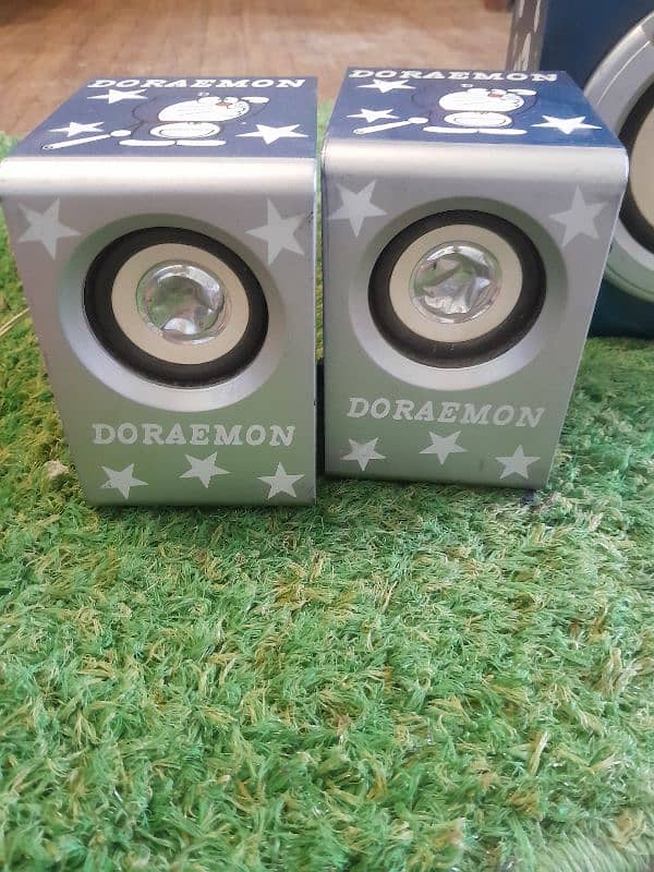 Computer speaker with special Doraemon skin 4