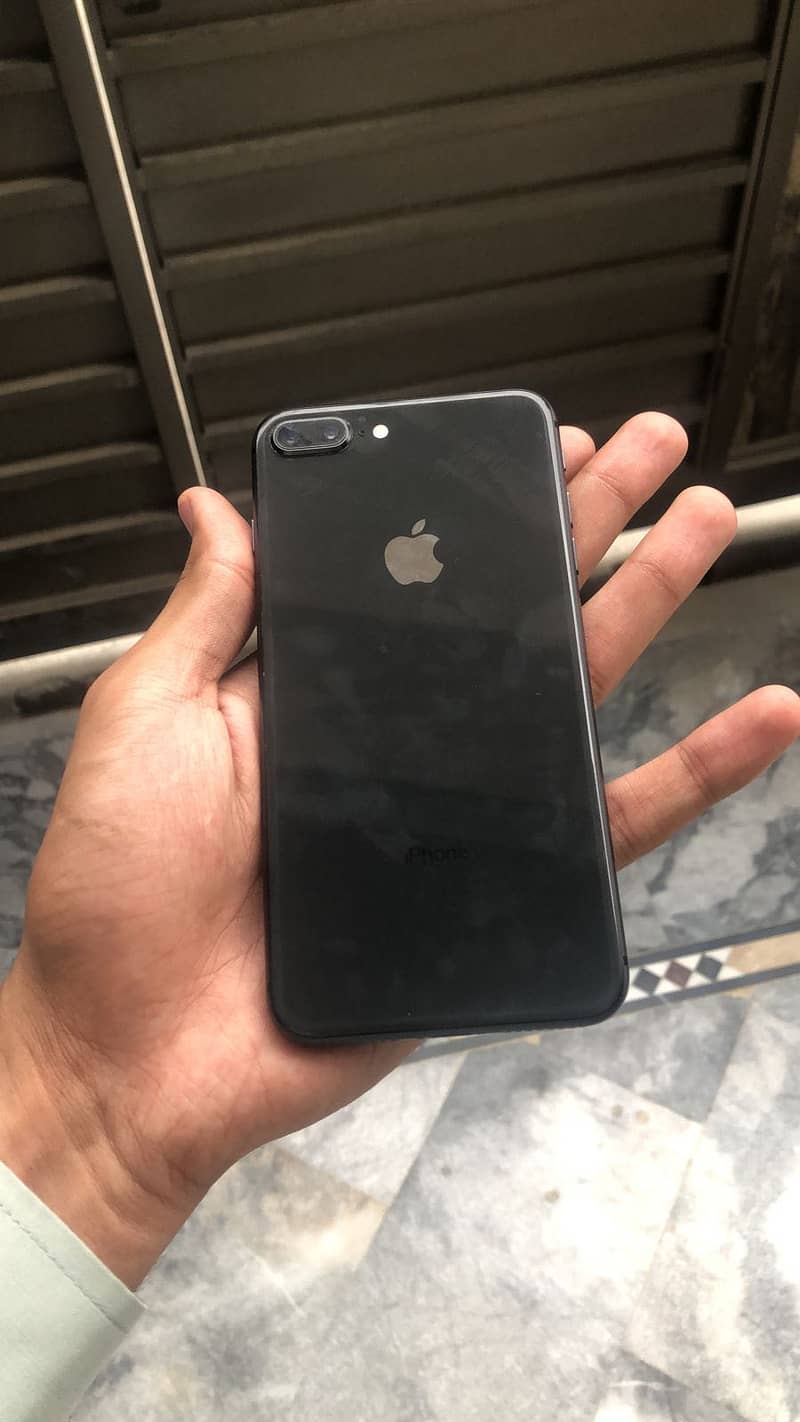 iPhone 8 Plus 5