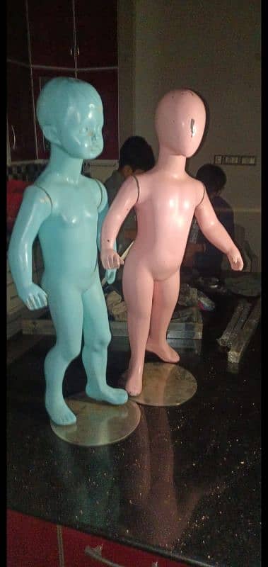 Garments shop statue for sale 0