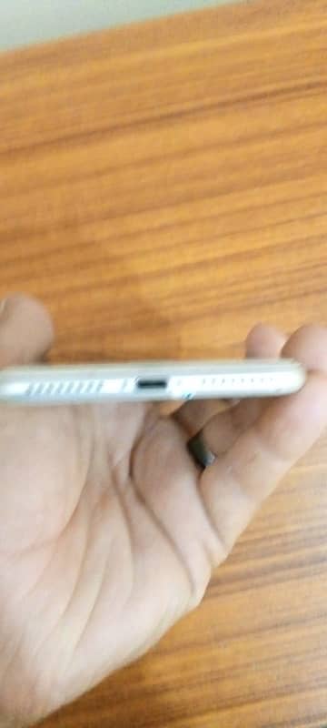 I phone 7 plus all ok official pta approved call 03143487071 4