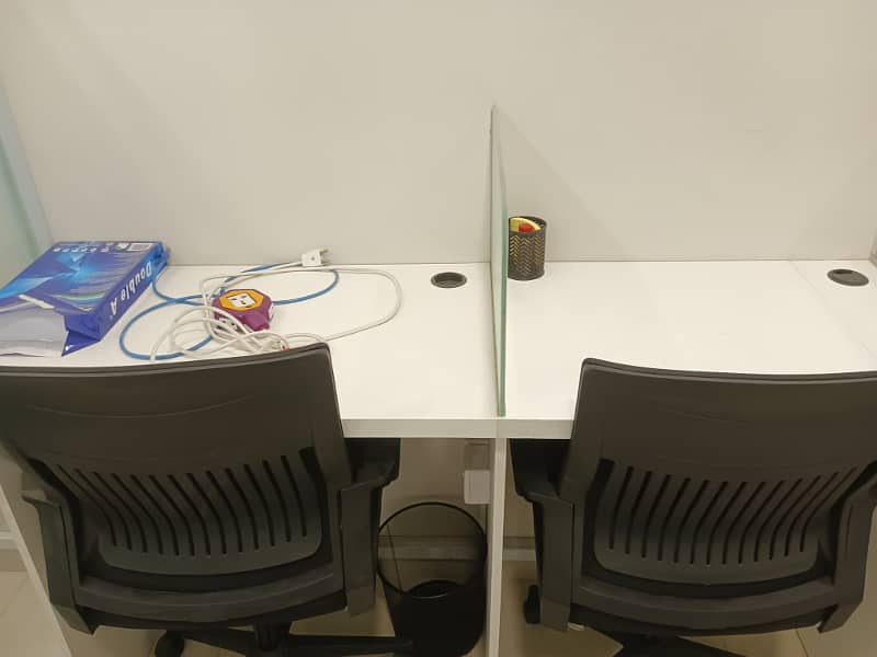 MAN SABA AVENUE VIP LAVISH FURNISHED OFFICE FOR RENT 24 &7 OFFICE WORK 2