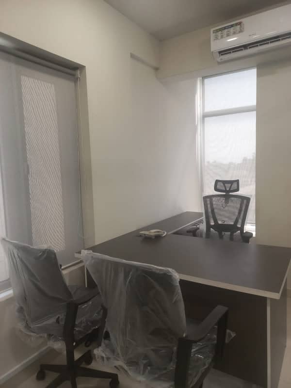 MAN SABA AVENUE VIP LAVISH FURNISHED OFFICE FOR RENT 24 &7 OFFICE WORK 15