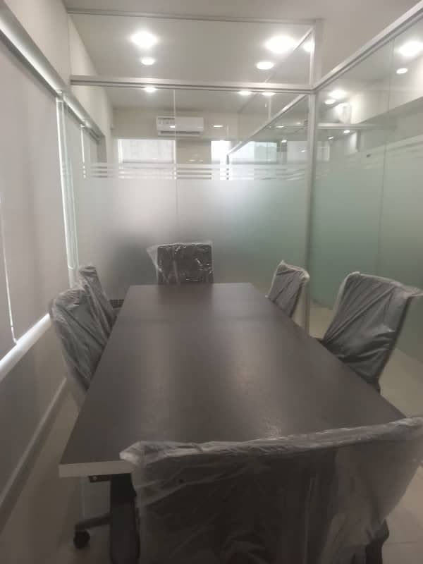 MAN SABA AVENUE VIP LAVISH FURNISHED OFFICE FOR RENT 24 &7 OFFICE WORK 19