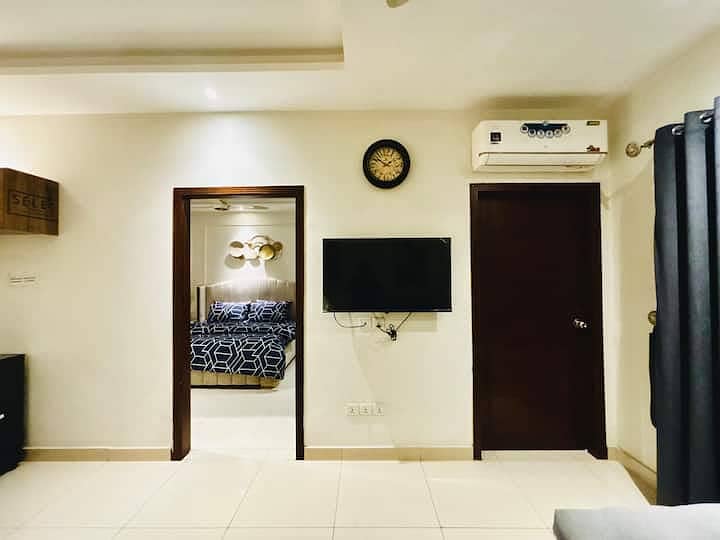 Fully Furnished 2-Bed Apartment for Rent in Defence View DHA Phase 4 10