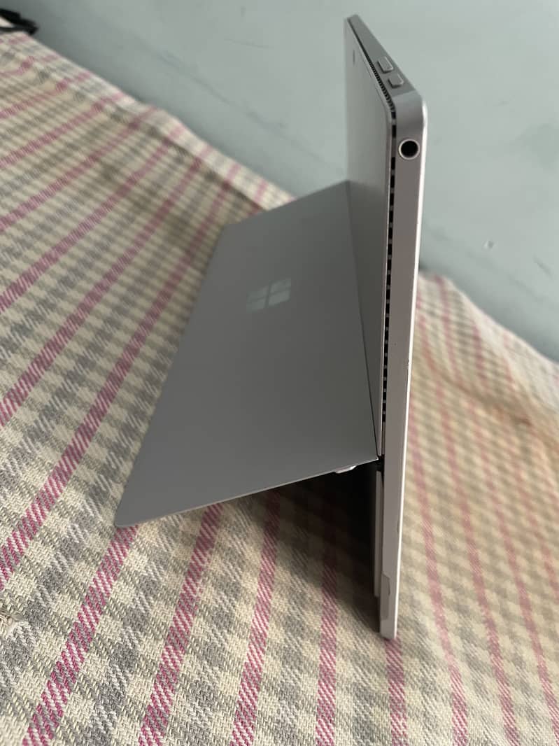 Surface pro 5 1