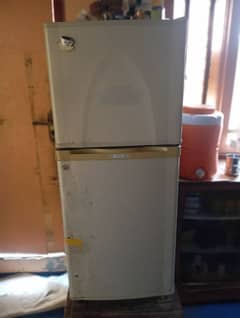 Dawlance Refrigerator fridge n freezer small size.