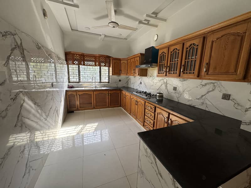 F-11 1kanal upper portion Available Fir Rent sapret gate 9