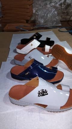 "Stylish Arabian Slippers for Men – Premium Quality"
