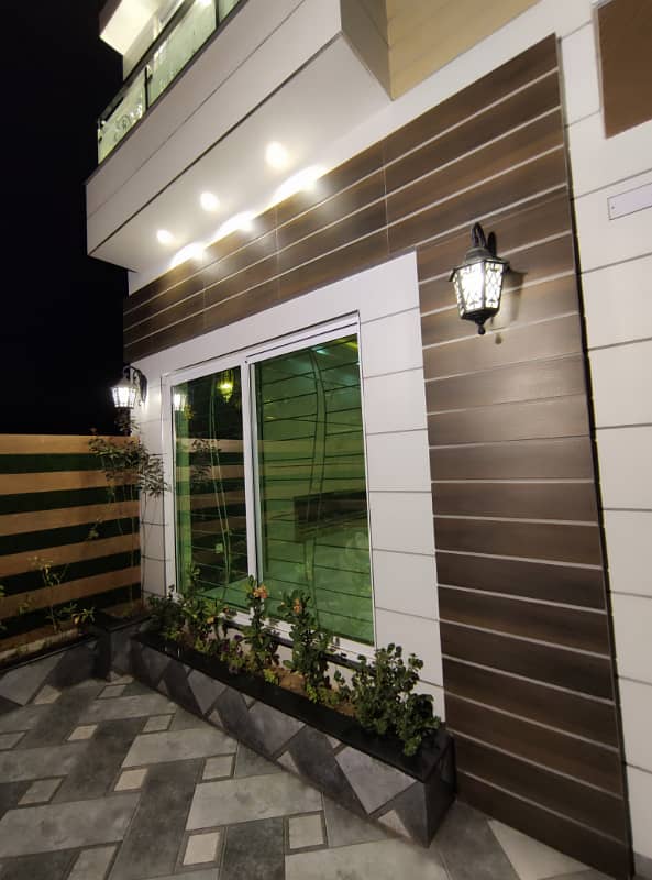 10 Marla Modern Style House Is For Sale In Bahria Town Talha Block Very Reasonable Demand 3