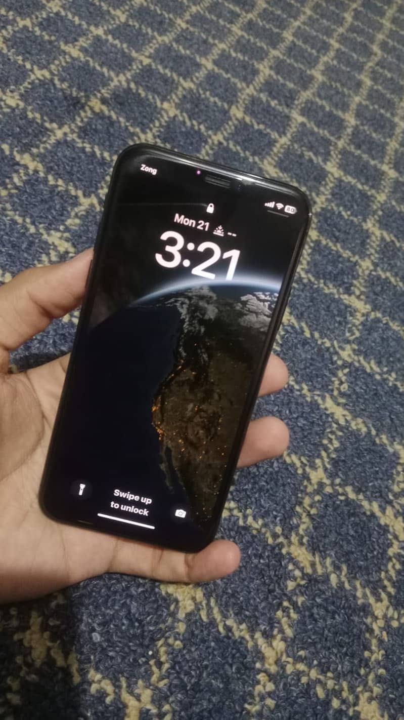 Iphone x 64 gb pta approve 84 health 4
