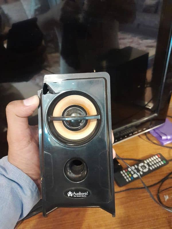 Audionic Woofers in good condition 2