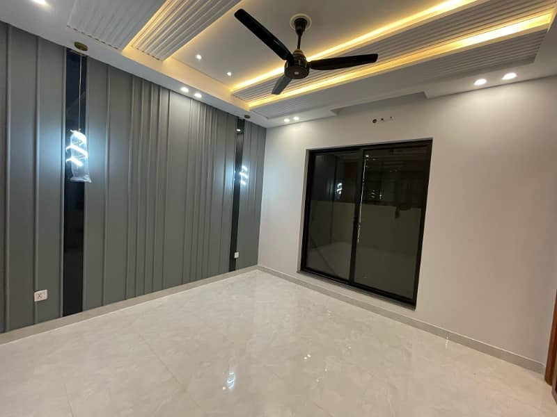 5 Marla House For Rent In DHA Rahbar Sector 2 6