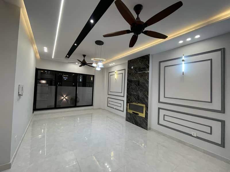 5 Marla House For Rent In DHA Rahbar Sector 2 7