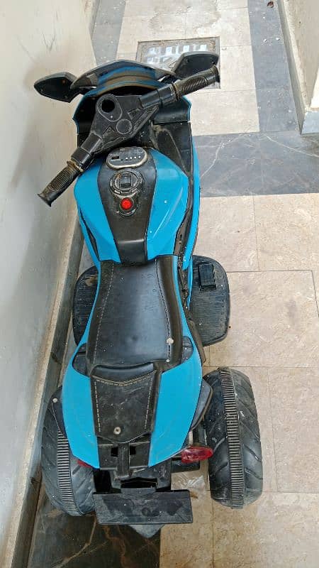 kids motorcycle for sale and it is without battery 0