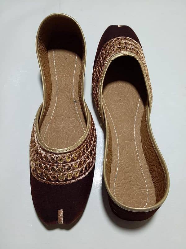 Fancy women Embroidered Fabric khussa 1 pair 1