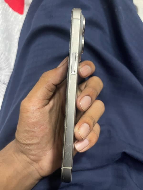pta approved phy+e,256 gb,10/10 not a single scrach, 93 health 350cycl 3