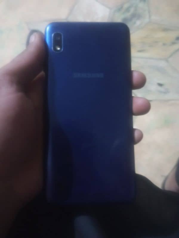 Samsung Galaxy A10 ( only phone) 1