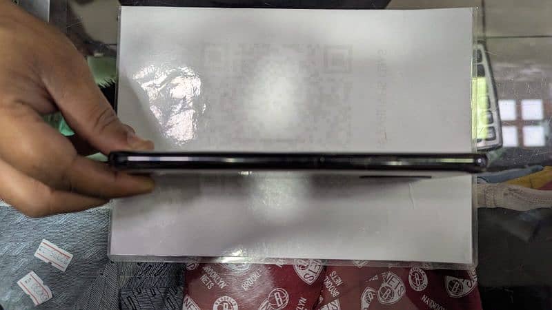 one plus 7 pro 8Gb Ram 256 storge 4