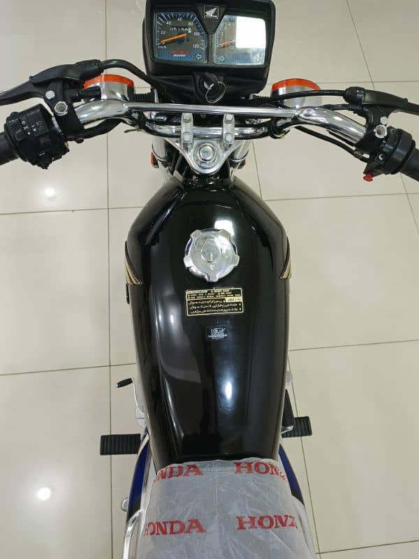 HONDA CG125 SELF START MODEL 2024 6