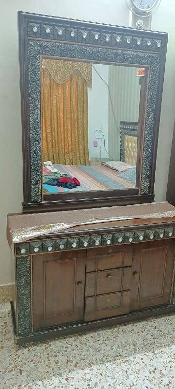 bed ,wardrobe and dressing table for sale 2