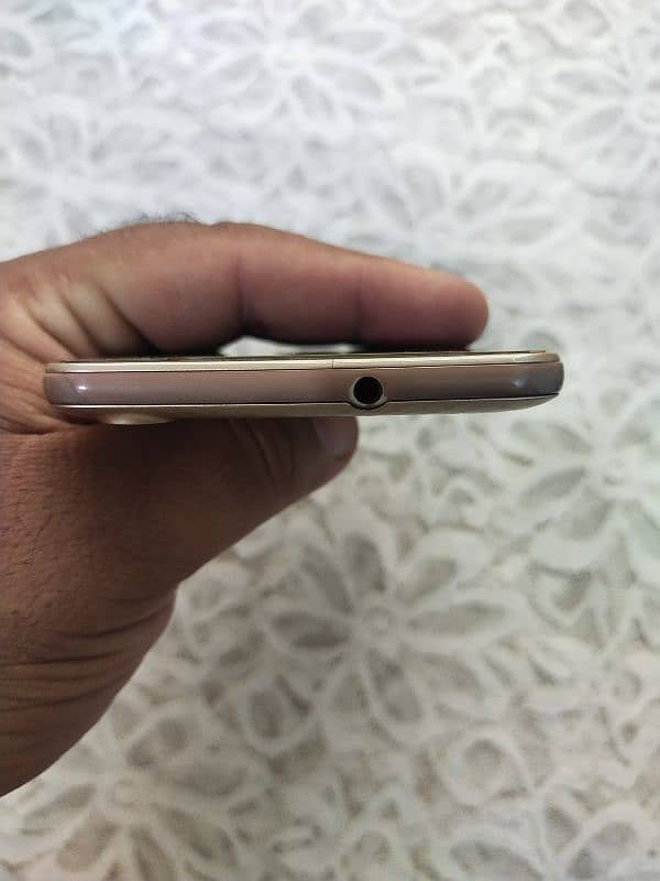 Huawei y6 || 5