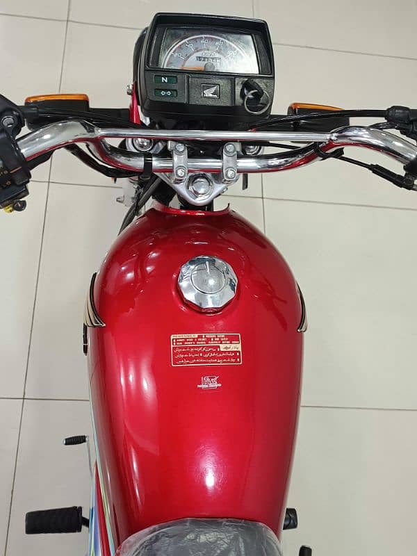 HONDA CD70 MODEL 2024 6