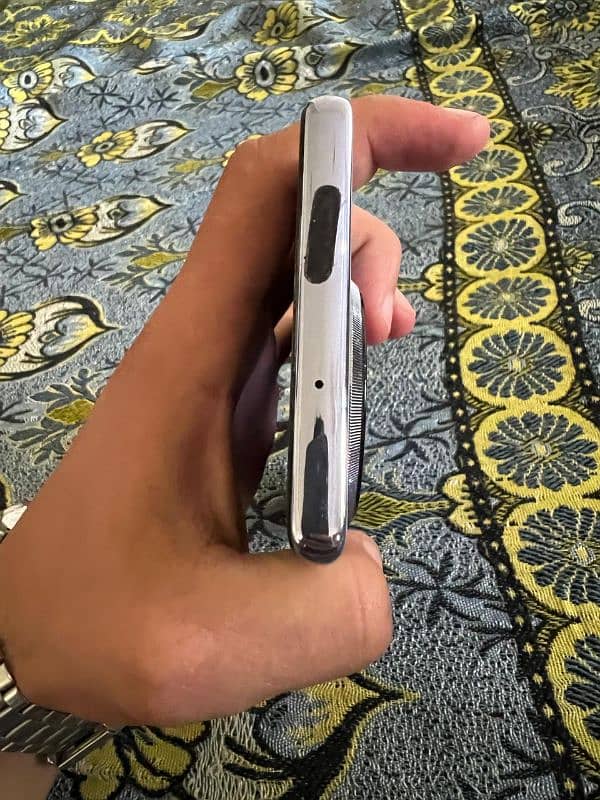 Tecno camon 30S urgent for sale my WhatsApp number 03007138062. . . 4