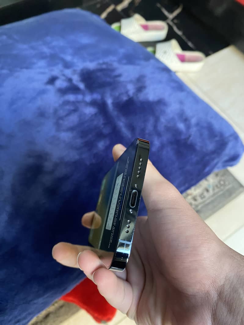 Iphone 12 pro max 0