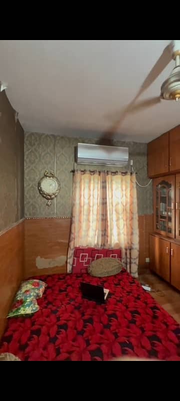 A Pair of Apartment 9