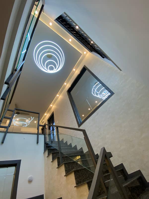 10.45 Marla Beautiful House Bahria Town, Lahore 16