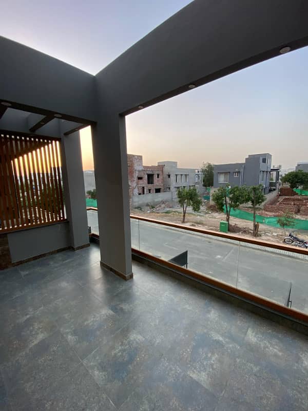 10.45 Marla Beautiful House Bahria Town, Lahore 17