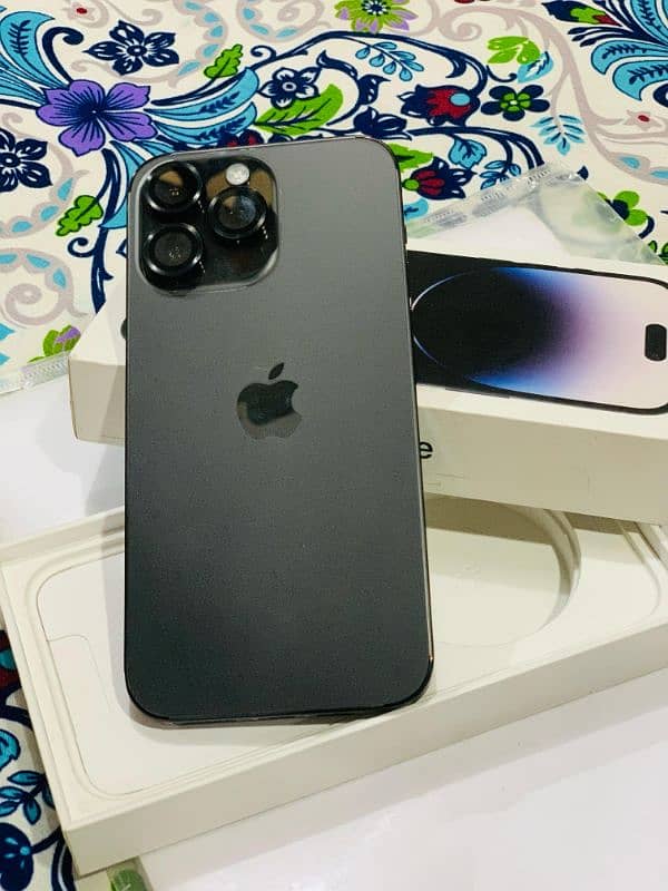 IPHONE 14 PRO MAX JV ALMOST BRAND NEW 6