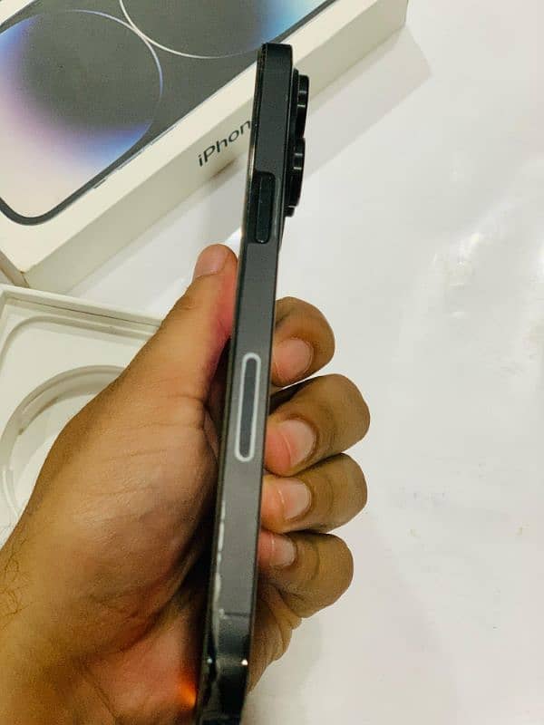 IPHONE 14 PRO MAX JV ALMOST BRAND NEW 10
