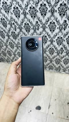 Leica