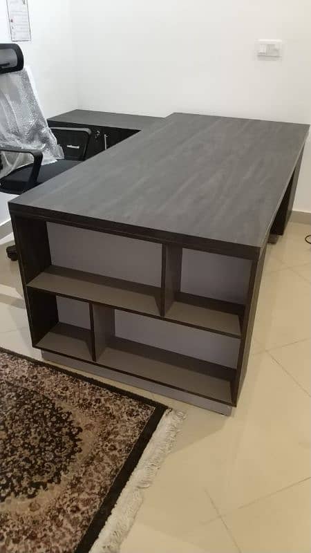 Executive table/ Office table 3