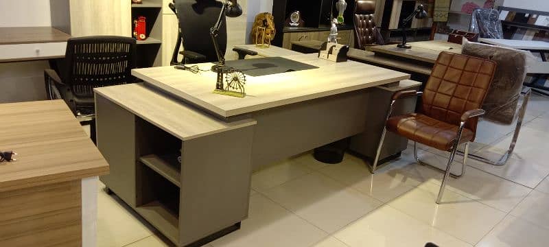 Executive table/ Office table 17