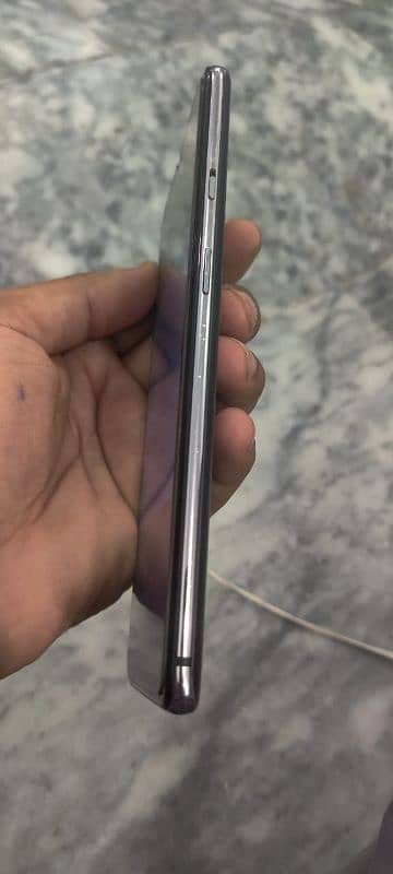 one plus 7T 8Gb Ram 128 Gab memory 3