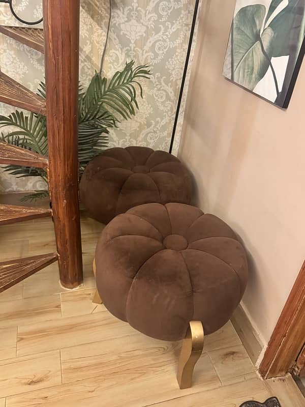 2 seater like new 0