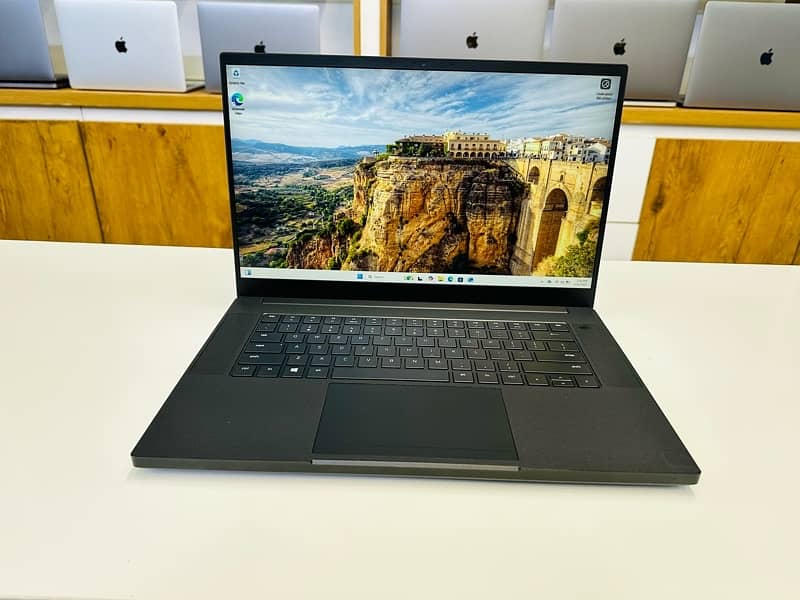 RAZER BLADE | 10th Gen | Intel Core i7 | 16GB With 512 GB 1