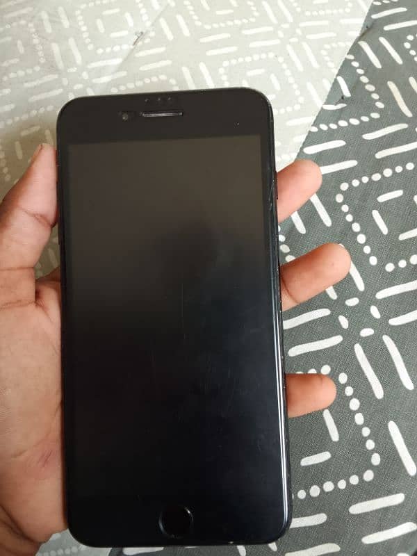 urgent sell iphone 7plus non pta 7