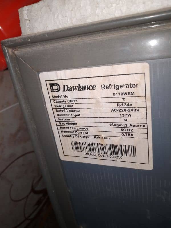 I am sale my dawlance refrigerator in good condition 8