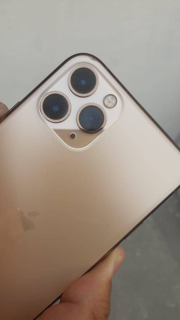 iphone 11 pro -non pta- 64gb- just disply change- battery service 1