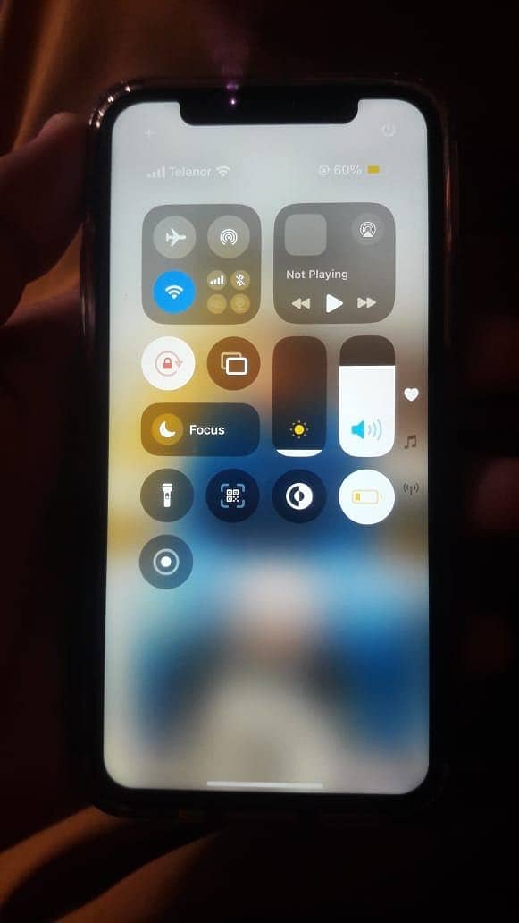 iphone 11 pro -non pta- 64gb- just disply change- battery service 3
