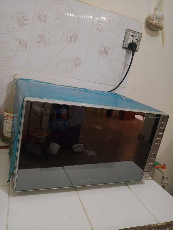 microwave oven with Grill 0