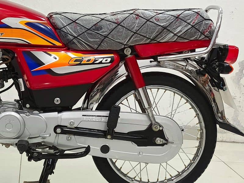 Honda CD 70 2024/25 Model 4