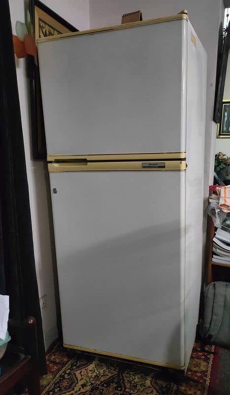Sharp Fridge 0