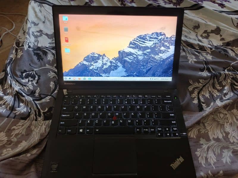 Lenovo ThinkPad X240 | Core i5 4th Gen – Touchscreen, Backlit Keyboard 0