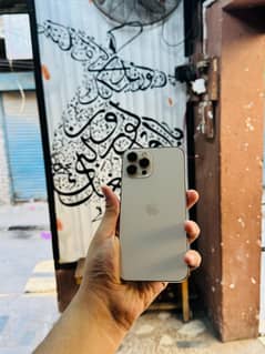 iphone 12 Pro Max 256GB 90 Health Waterpack