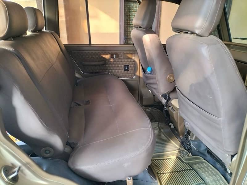 Mitsubishi Pajero 1986 Exceed 3.0 6