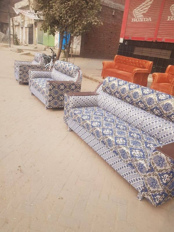 sofa set brand new whol sel rait par available hei. 4
